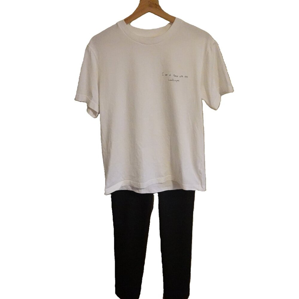 UNIQLO White Graphic TShirt Size XS